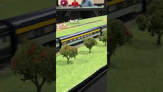 HO Scale B&O E Unit traverses epic scatch-built bridge at the NRV Model Train Show!