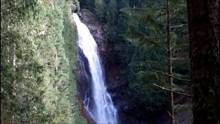 Hiking Wallace Falls (Cascade Mountains)
