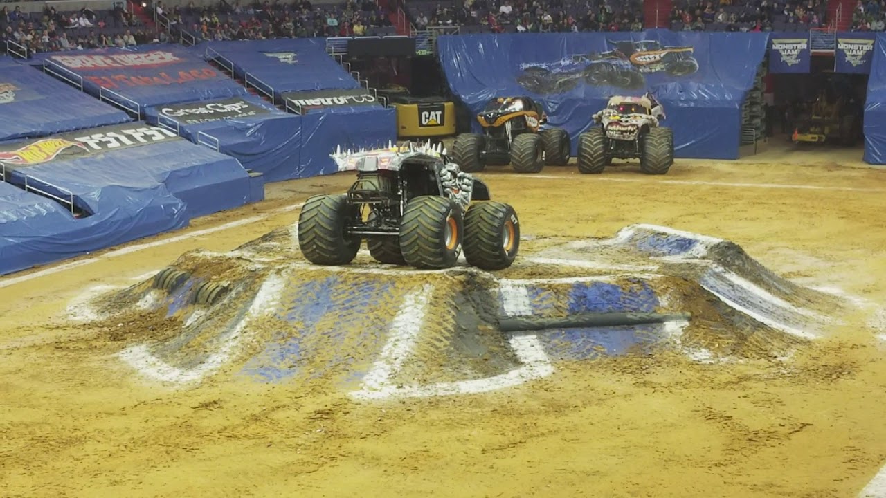 Monster jam dcu center 2021 Troscarbon