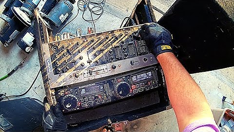 Scavenger vervolg (aflevering: No Roaches Commin