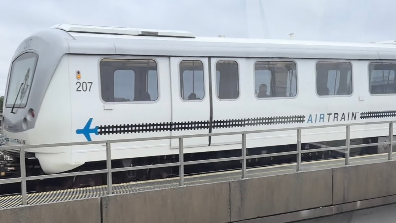 riding-the-nyc-jfk-airtrain-to-howard-beach-station-youtube