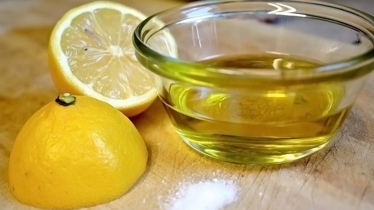 Diese Frau vermischt Olivenöl & Zitronensaft, was dann passiert ist einfach Unglaublich!
