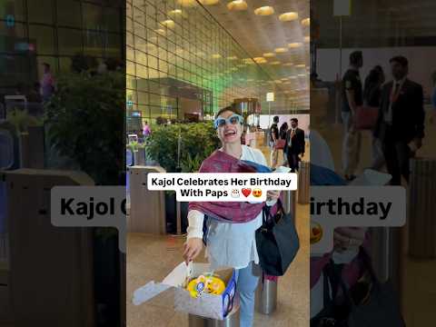 Kajol Celebrates Her Birthday With Paps At Mumbai Airport 🎂❤️😍#kajol #kajoldevgn