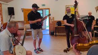 Turkey in the Straw - Banjoree jam, Germany - Uwe Peper on banjo