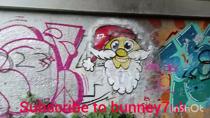 this is a walking video in ravenhill Luton UK today