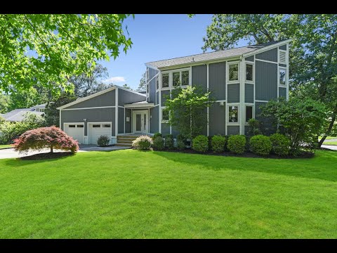 Custom Contemporary - 199 Great Hills Dr. in South Orange, NJ