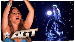 Download Lagu PRACHTIGE lichtshow verbijstert de jury van de America's Got Talent 2025 liveshows! MP3 Download Lagu PRACHTIGE lichtshow verbijstert de jury van de America's Got Talent 2025 liveshows! MP3