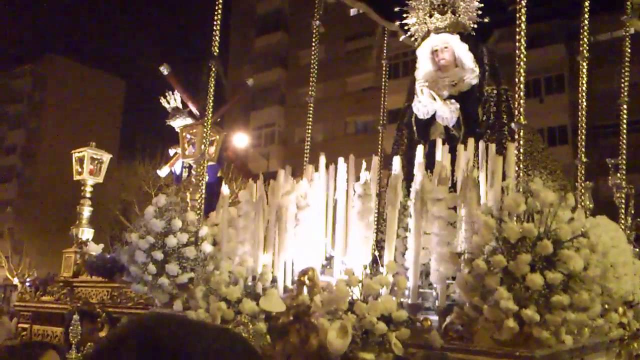 Procesión de Badia del Vallés 07/04/2012 - YouTube