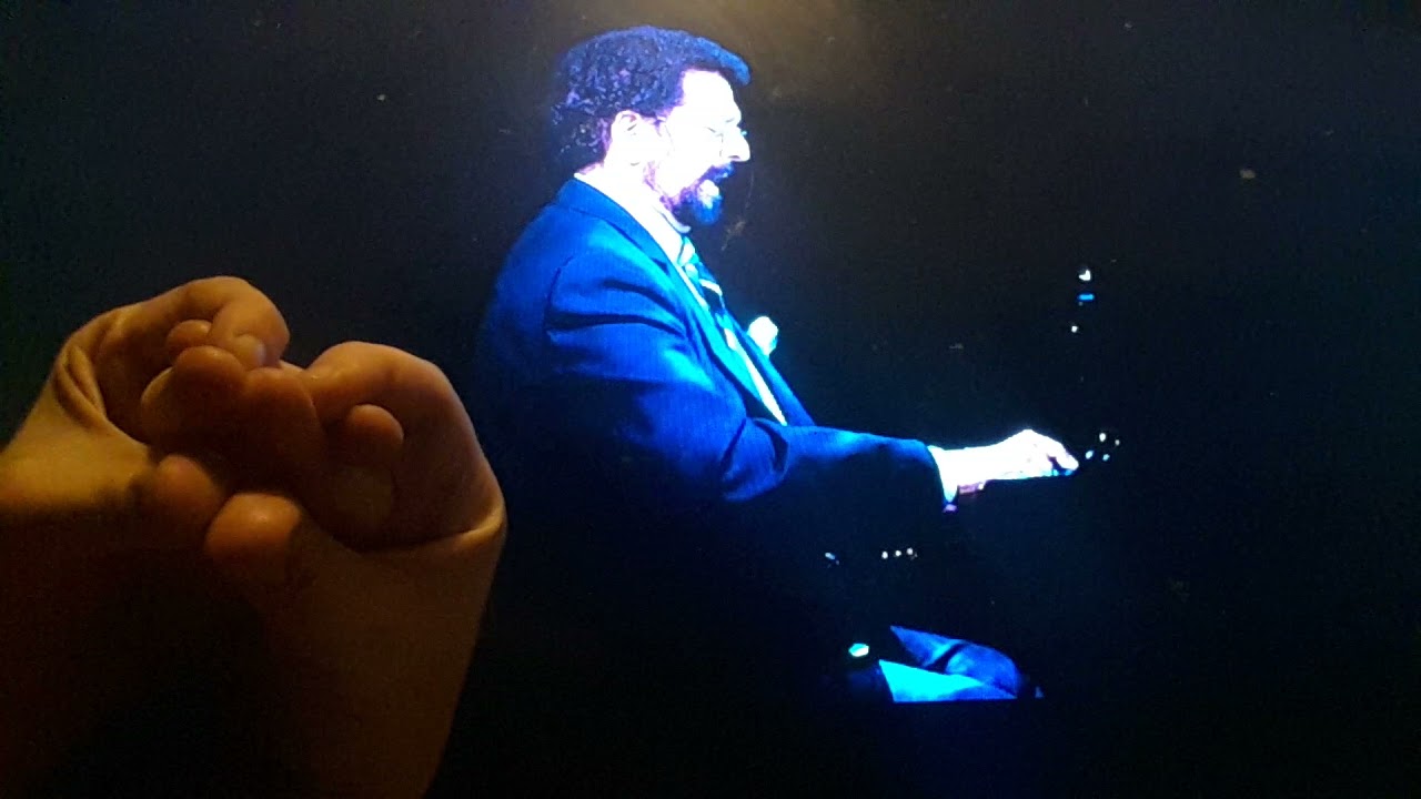 Horacio the handsnake - Mike Renzi