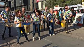 Enstrümanlar Ile Sokak Dansı, Ritim, Dans, Eğlence, Samba, Bloco Entrudo Izmir, Beyazinci Diş Açılış