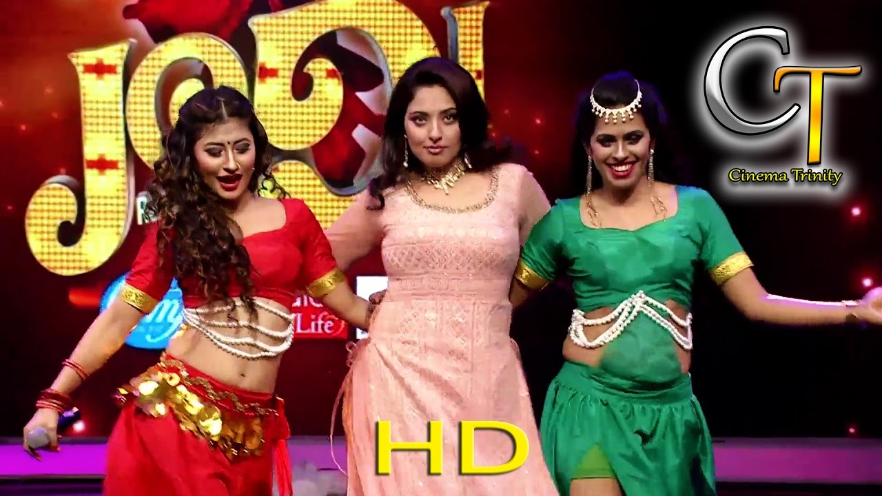 Hot Edits of vijay tv Mumtaj , Priya , Sunitha , Dance ...