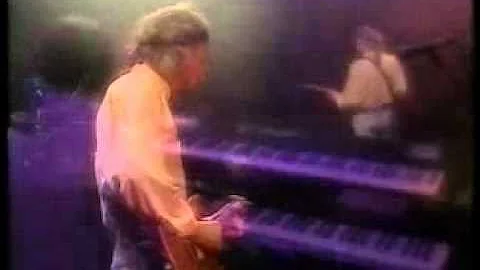 Dire Straits - [MARK KNOPFLER - FANTASTIC GUITAR SOLO] Telegraph Road (Live in Basel )