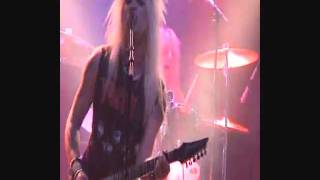 [07] Crashdiet - You Gimme What i Need Live Stockholm Klubben 5/11 2004