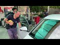 Italie Bari Comment bien nettoyer une voiture ? / Italy Bari How to properly clean a car ?