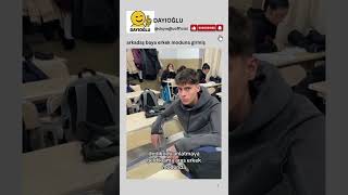 Arkadaş Baya Erkek Moduna Girmiş