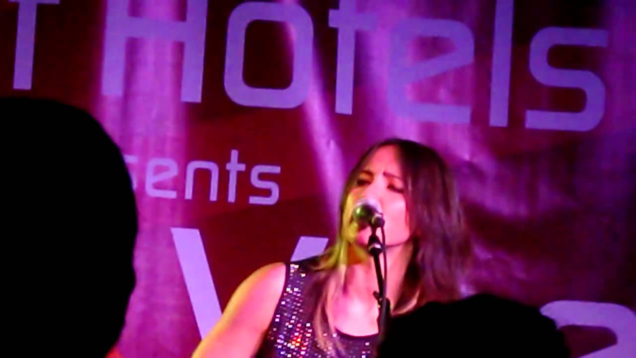 KT Tunstall - Suddenly I See at Live in the Vineyard - YouTube