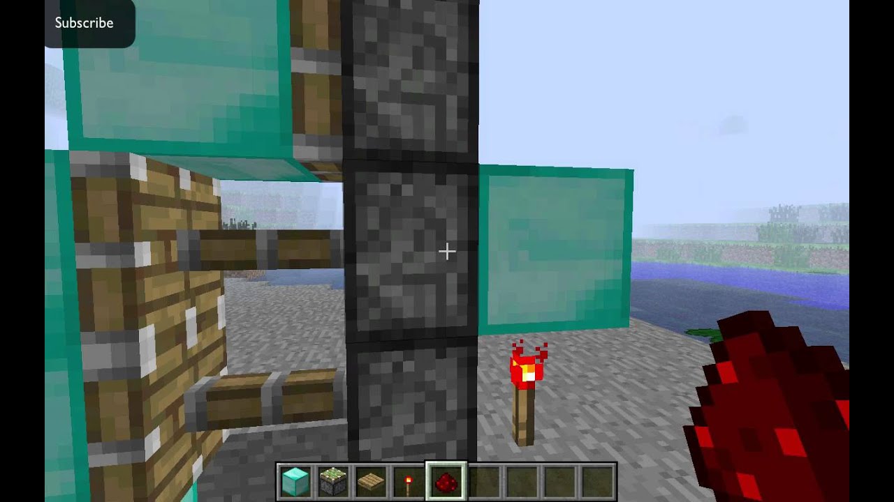 Minecraft Tutorial | How to create an Automatic (Sticky) Piston Door (1 ...