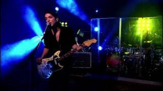 Download lagu Placebo - A Million Little Pieces (Live At the YouTube Studios, London)