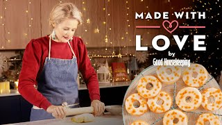 Frosted Sugar Cookie Wreaths Made With Love | Good Housekeeping UK