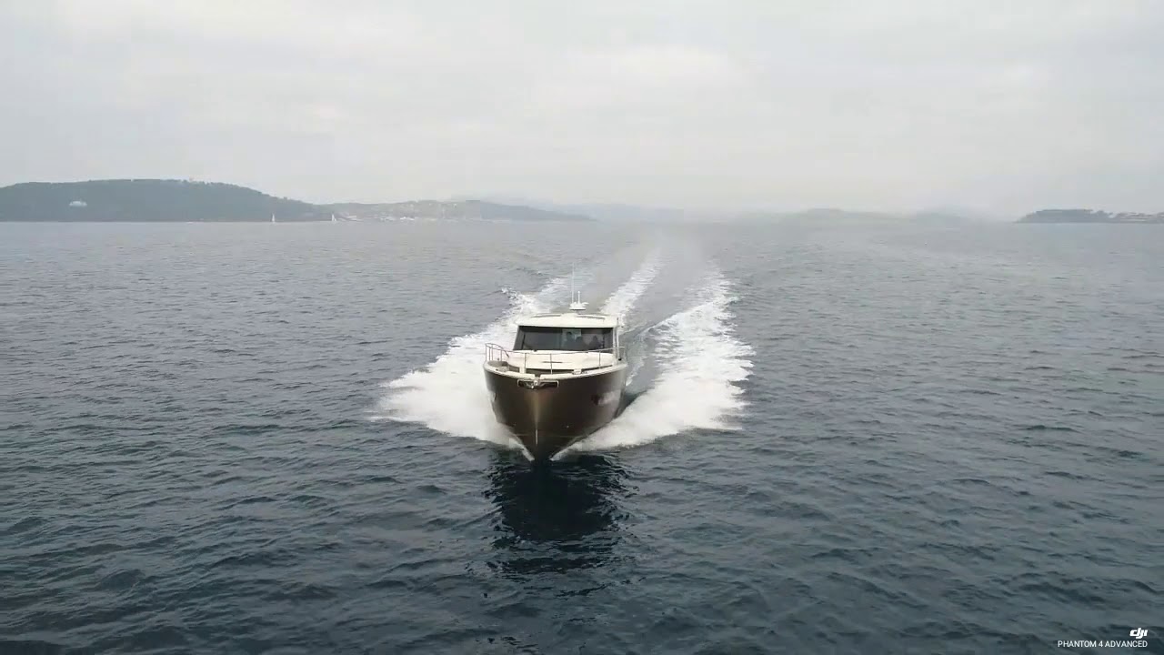 GREENLINE 39 ARCOSTAR navigation toulon