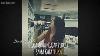 story cewek cantik lagi minum anggur merah