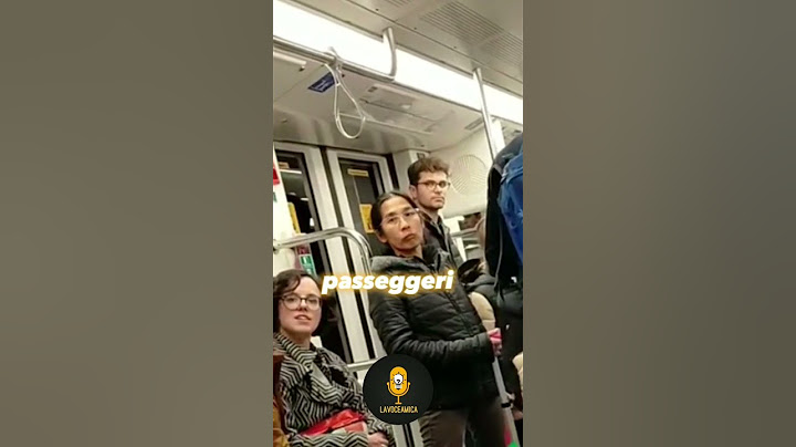 Riprende borseggiatrici sul Treno E si sfiora la Rissa 😱 #shorts
