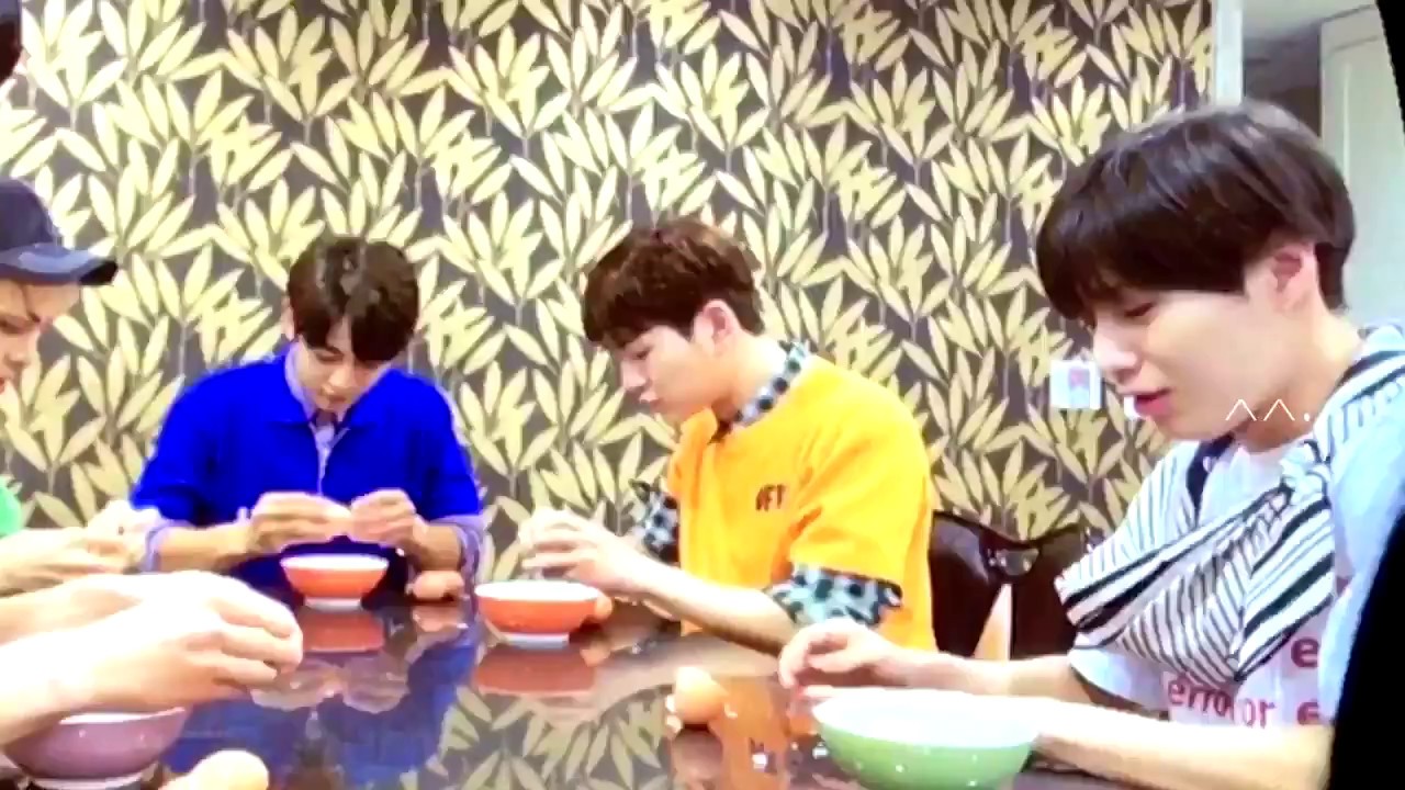 SHINee VCR Playing Game on Seek (fancam)