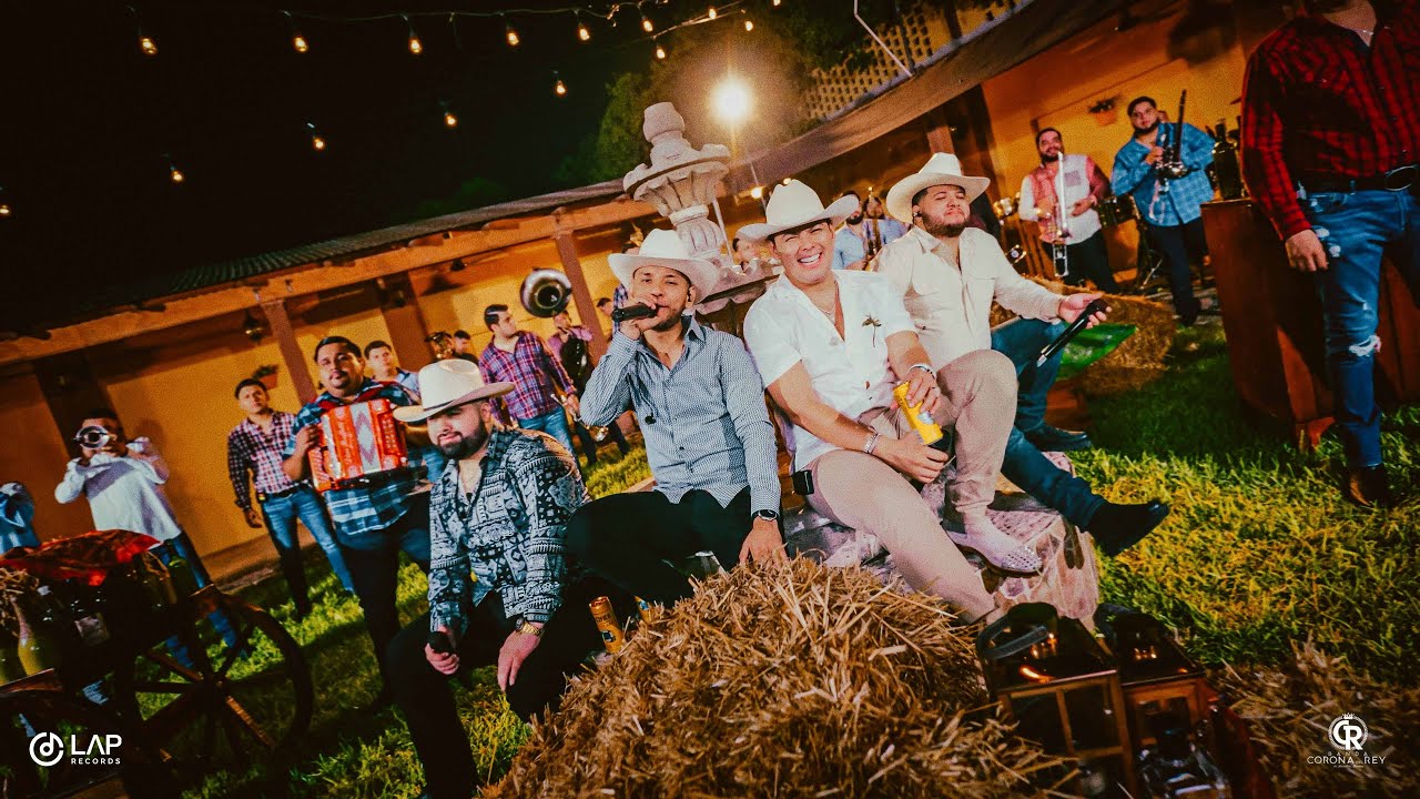 Luis Alfonso Partida "El Yaki" X Banda Corona Del Rey "POR QUIEN ME DEJAS" EN VIVO