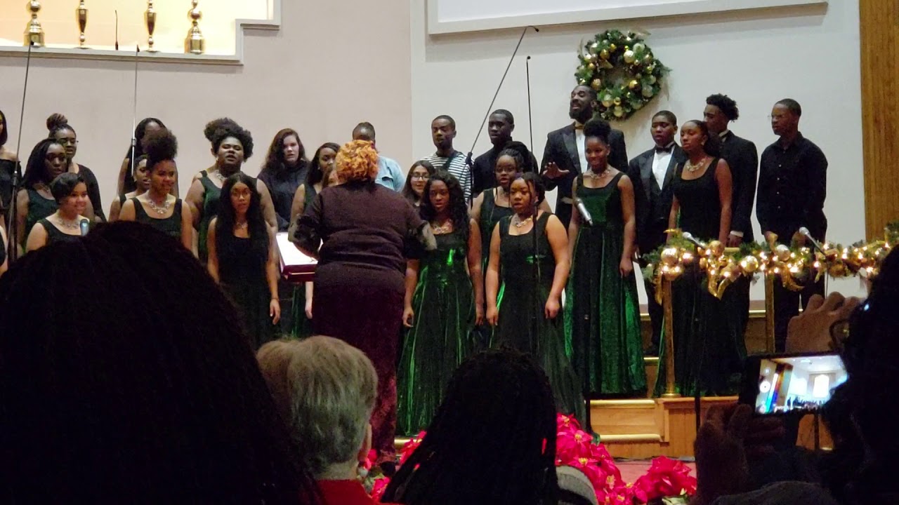 DeSoto HS Acapella Choir Christmas 2018 - YouTube