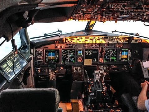 Video How to prepare for airline pilot training - youtube