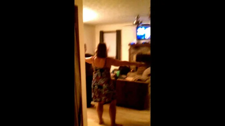 Cindy & Sara kleckner dancing