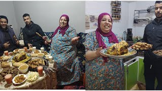 جات عندي بنتي نسيبي وجت ليهم احسن فطور 😋فرحة بزاف بنيتي لهلا يخطيها عليا دخلو تفرحو معيا