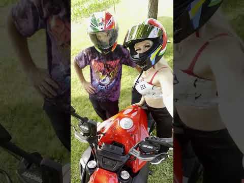 #katyaalmaz  #ducatipanigalev4s