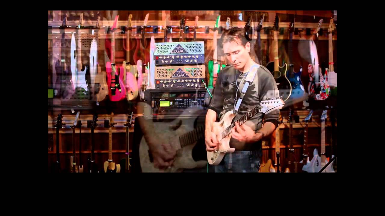 CARVIN: Steve VaiによるCARVIN LEGACY 3 デモ - YouTube