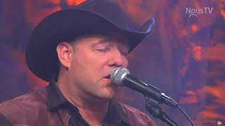 Video thumbnail of "Chanson Via Country - Danny Boudreau - Sing Me Back Home"