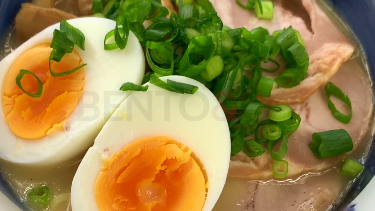 Making Hakata Style Tonkotsu Ramen at Home