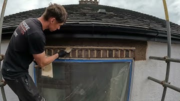 #bricklayer  Installing a Lintel