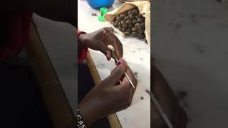 アフリカケニア発陶器アクセサリーChuuiチューイ職人たちの手仕事