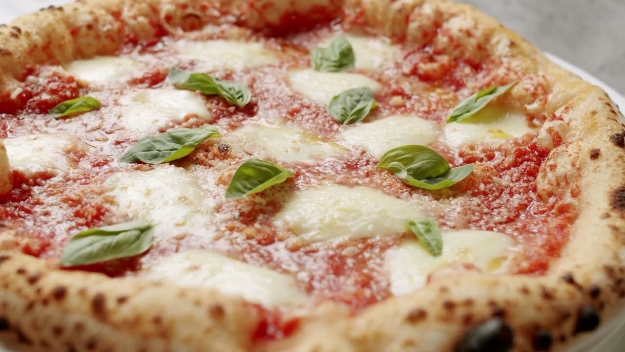 Oven met Pizza zone en Pyrolyse