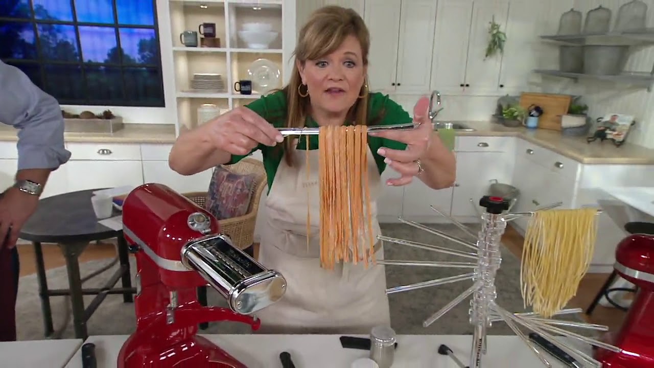 How To: Use the 3-Piece Pasta Roller and Cutter Set