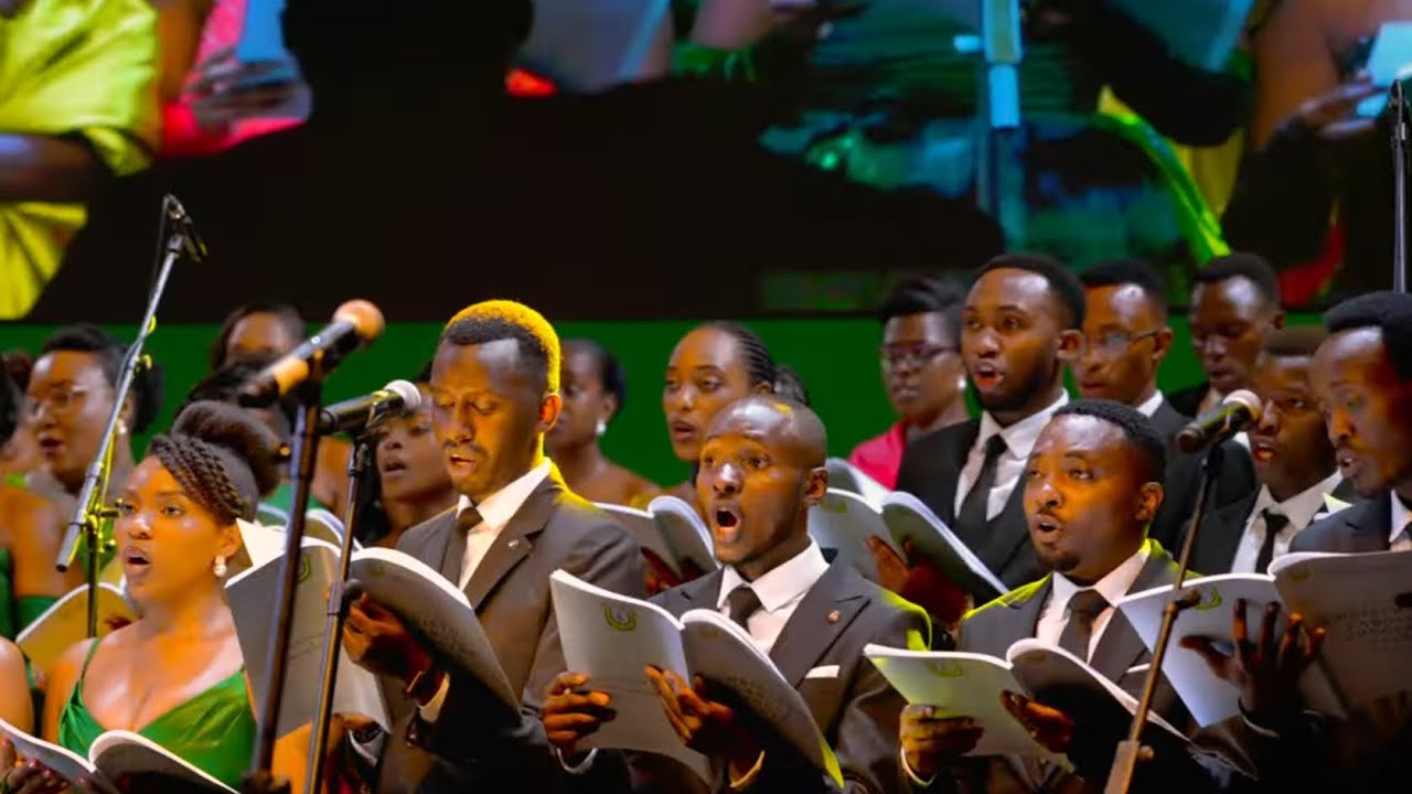 Franz Schubert: Mass in G major - Credo | Choeur International et Ensemble Instrumental de Kigali