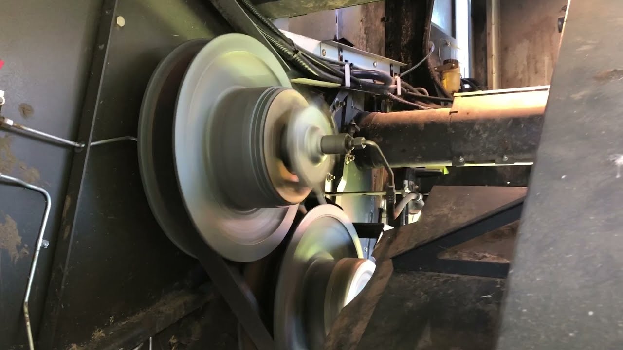 CLAAS TUCANO 420 - 2017