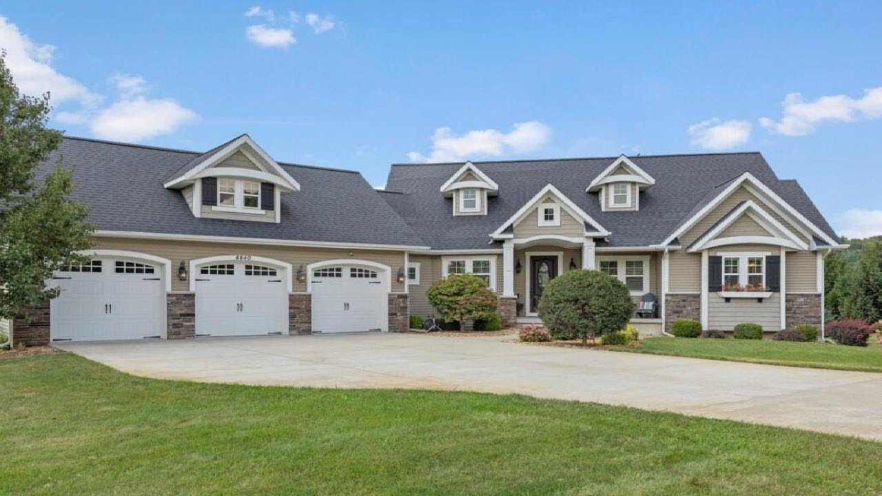 4440 Sunrise Trail, Caledonia, MI Presented by The Tracie Rich Team.