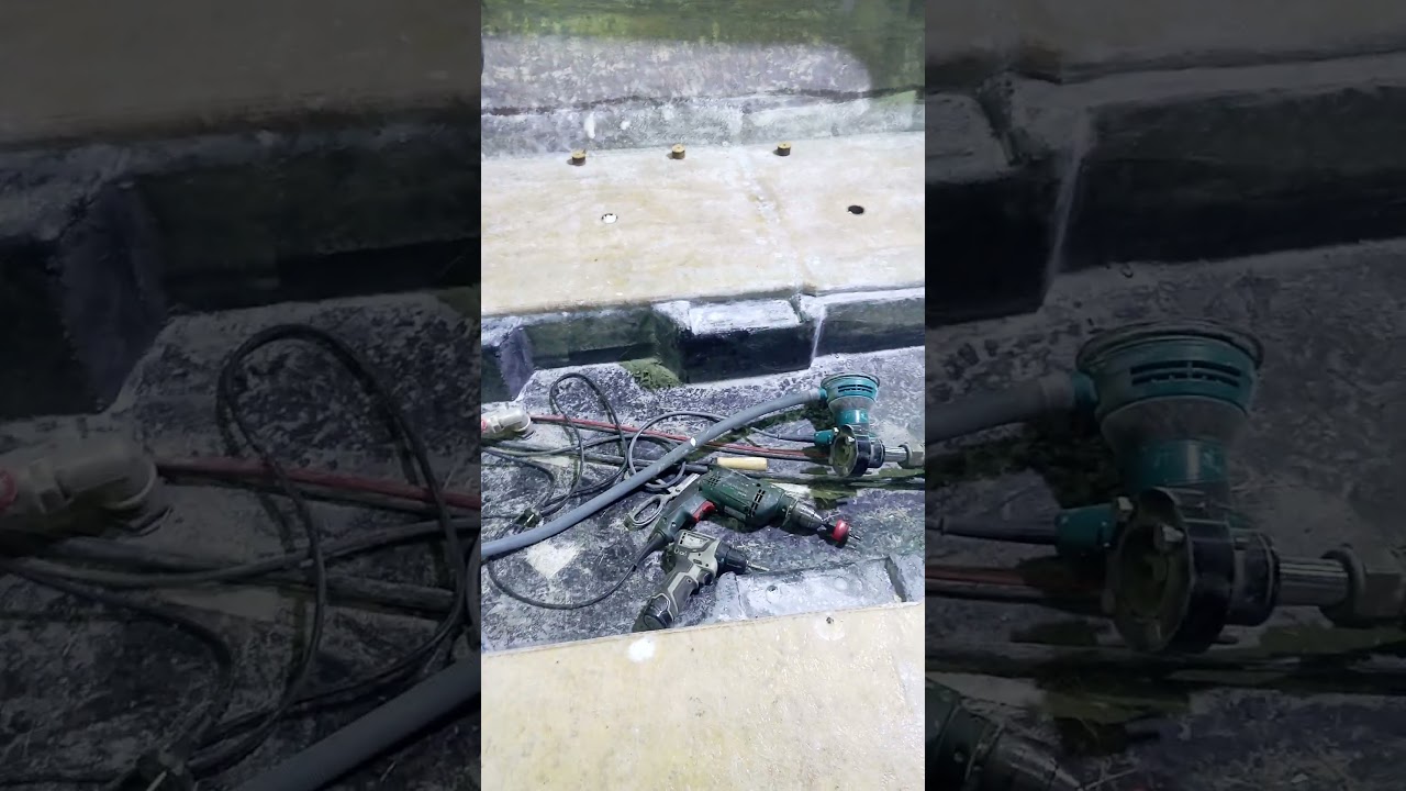 Вклейка пола и запенивание баков плавучести