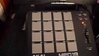 Virtual Dj   AKAI MPD18   beriger BCD3000 and cerato's control vinyl