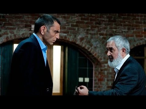 ميماتي يعتقد ان زازا قتل اخ قولدن مشهد من وادي الذئاب الجزء الرابع