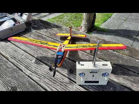 Unboxing Video Graupner Bell 212 Mechanik RC-Modellhubschrauber von 1975