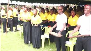 ''AYA ENYI MAKAMANDA'' WIMBO ULIOTIKASA JUMAPILI YA PASAKA PAROKIA YA NTIRINI JIMBO KATOLIKI MOSHI