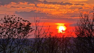 Sunset from West Wycombe Hill + A midnight stroll through West Wycombe High Street