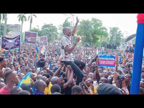 15 09 MOTO EPELI NA PALAIS DU PEUPLE EYINDI POPULATION RÉCLAME SON DEPART 257 PÉTITIONS DÉJÀ